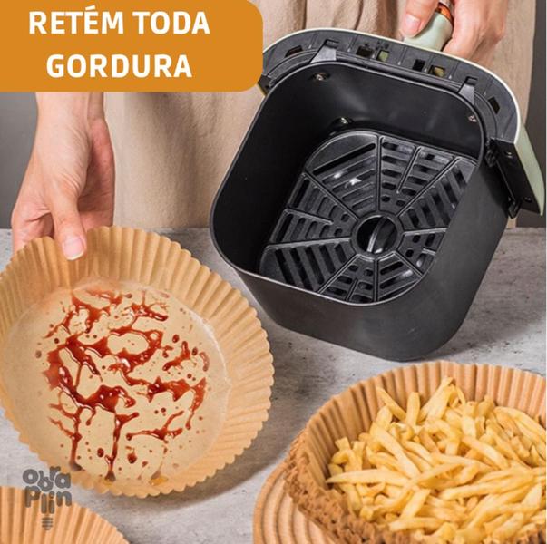 Imagem de PACOTE 100 UNIDADES - Forma Air Fryer Descartável Antiaderente Redonda Forro De Papel Vegetal