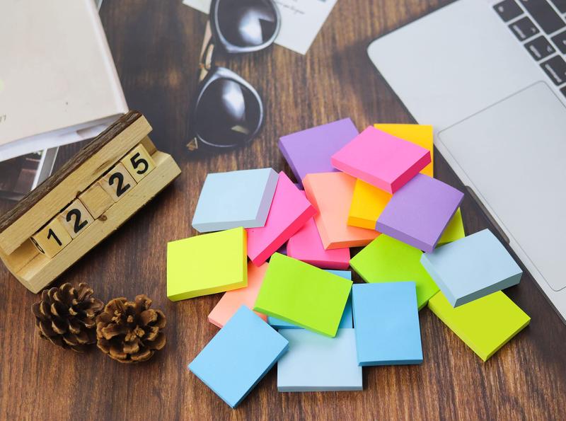 Imagem de (pacote com 24) Sticky Notes YEECOK 3,8 x 5 cm, 8 cores, 75 folhas/PA