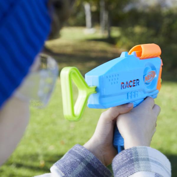 Imagem de Pacote de 2 Dart Blaster Nerf Elite Racer Easy-Play com 8 dardos 6+