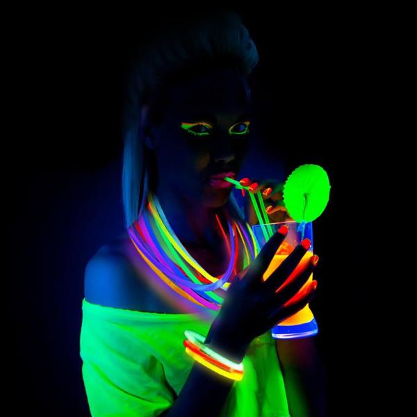 Pacote Glow Sticks Ammy Glow 200 Bulk 30 cm 12 Hours Glow Party Imagem de Pacote Glow Sticks Ammy Glow 200 Bulk 30 cm 12 Hours Glow Party