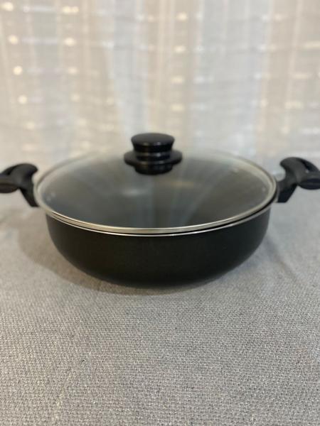 Imagem de PAELLA 28 cm WOK ANTIADERENTE COM TAMPA DE VIDRO COR PRETO - Tubarão