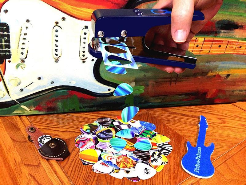 Imagem de Palheta de guitarra Punch Pick-A-Palooza com suporte e 15 tiras azuis