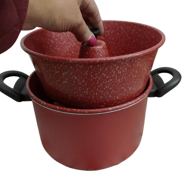 Panela Antiaderente Vermelho e Preto 3x1 Espagueteira Pudim Cuscuz Vapor Top - RL Imagem de Panela Antiaderente Vermelho e Preto 3x1 Espagueteira Pudim Cuscuz Vapor Top
