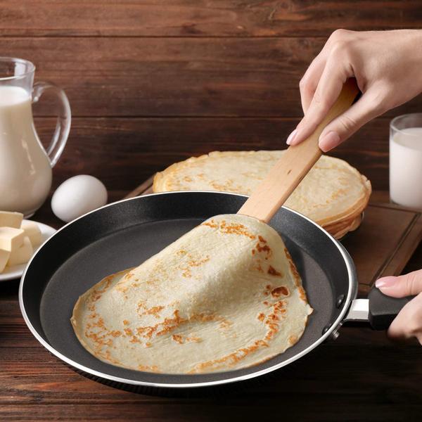 Imagem de Panela de crepe Patelai antiaderente de 20 cm e 28 cm com espalhador e espátula