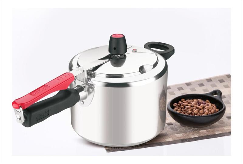 Panela De Pressão Clock Polida Fechamento Interno 4,5L - Ofertamo Imagem de Panela De Pressão Clock Polida Fechamento Interno 4,5L