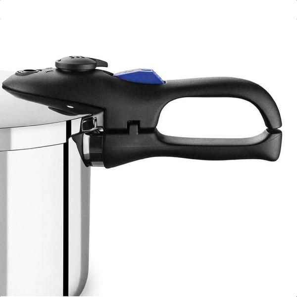 Panela De Pressão Inox Com Visor 6 Litros 22Cm Cozimento Rápido Trava De Segurança Fundo Triplo MTA - 6020 Imagem de Panela De Pressão Inox Com Visor 6 Litros 22Cm Cozimento Rápido Trava De Segurança Fundo Triplo MTA - 6020