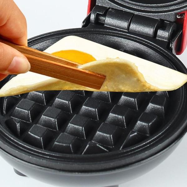 Imagem de Panela Elétrica De waffler Quiche Mini maquina waffle  Mini Waffle Pequena Portátil mini lanche elétrico