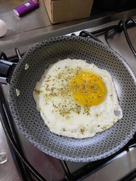 Imagem de Panela Frigideira de Ovo 14cm Pequena Antiaderente Redonda Vermelha Alegrete Hamburguer Mexido Mini Omelete Panqueca Tapioca