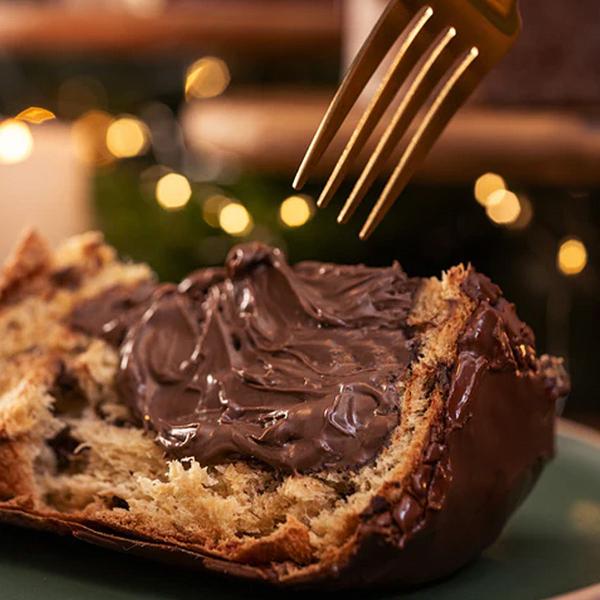 Imagem de Panettone Trufado De Chocolate De 56% Cacau 620g Haoma