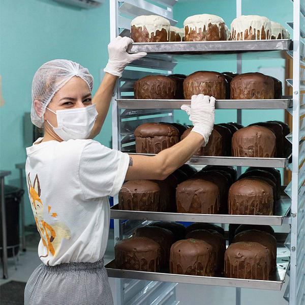 Imagem de Panettone Vegano De Frutas Com Creme De Avelã Com Chocolate Branco 700g Super Vegan