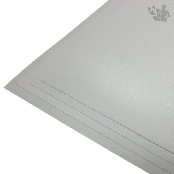 Papel Color Plus Metálico 180g A4 Aspen (Branco) 10 Folhas - Fedrigoni Imagem de Papel Color Plus Metálico 180g A4 Aspen (Branco) 10 Folhas