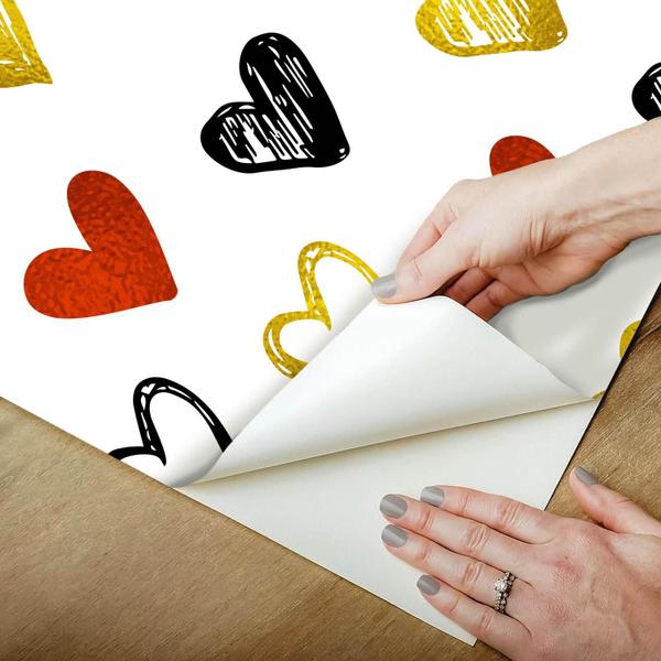 Papel De Parede Adesivo Coração Vermelho Dourado Preto Quarto 1m - DELIQUADROS Imagem de Papel De Parede Adesivo Coração Vermelho Dourado Preto Quarto 1m