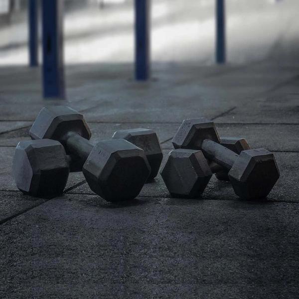 Imagem de Par de Dumbbell Sextavado Pintado  - 24kg