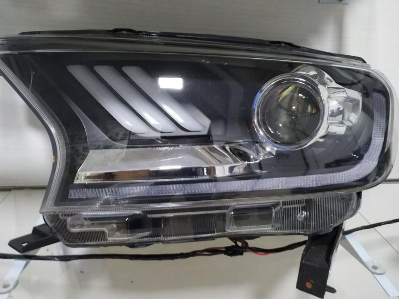 Imagem de Par de Farol Full LED Ford Ranger Mustang 2017 a 2020