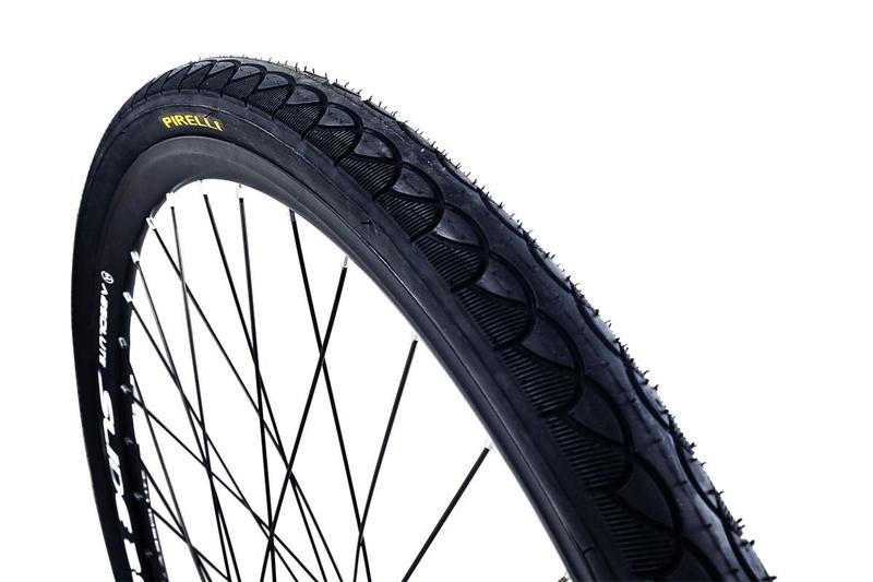 Imagem de Par De Pneus Pirelli Touring 700x45 Bicicleta Serve Aro 29