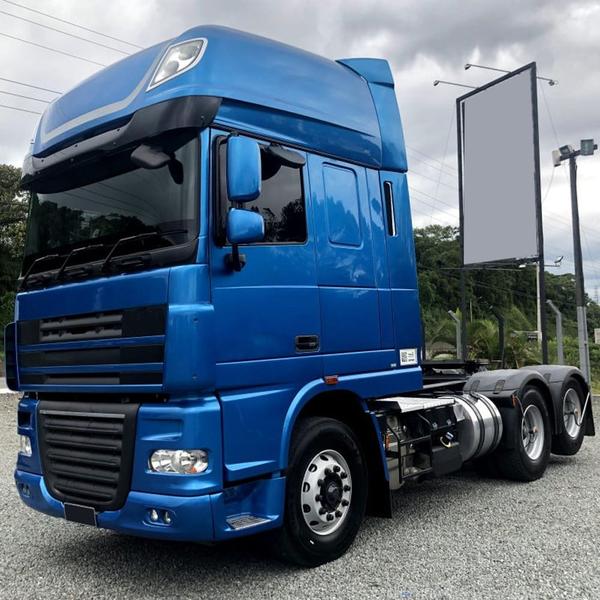 Imagem de Paralama tração central caminhão daf cf xf c/ presilhas par