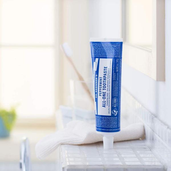 Imagem de Pasta de dentes Dr. Bronner's All-One Peppermint 150 ml 70% orgânica