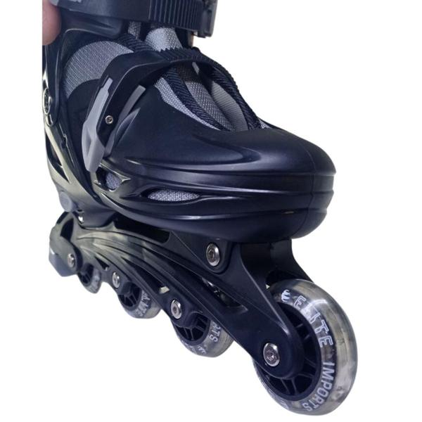 Imagem de Patins Roller De 4 Rodas Preto + Kit De Proteção Tm: 28/31