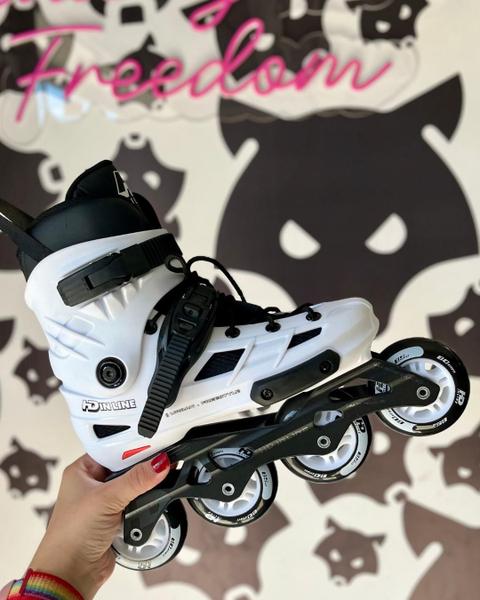 Imagem de Patins Skull Branco 2.0 HD Inline (PAR)