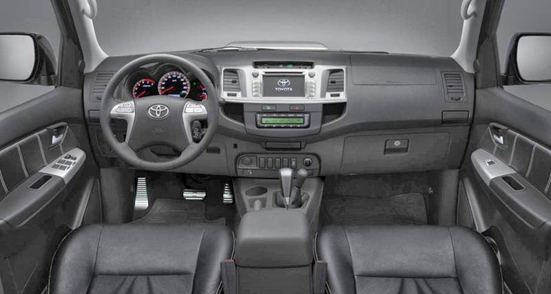 Imagem de Pedaleira Com Descanso Hilux 2006 a 2012 Automático Prata