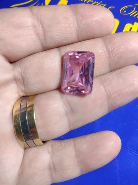 Imagem de Pedra Zircônia Cor Rosa 20 mm x 15 mm Peso 7.50 Gramas