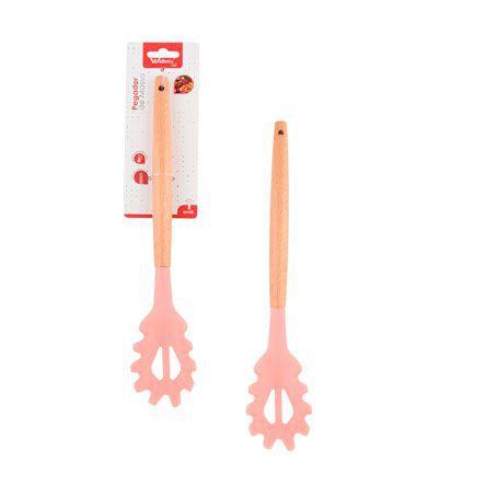 Imagem de Pegador de Massas em Silicone Rosa c/ Cabo em Madeira 33cm -  Wellmix