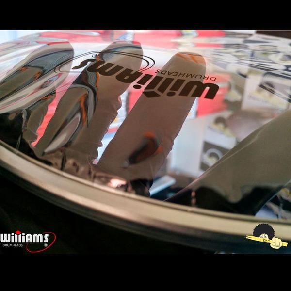 Pele para caixa(resposta) - Williams W1B filme simples clear 13 - Williams Drumheads Imagem de Pele para caixa(resposta) - Williams W1B filme simples clear 13