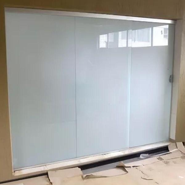 Imagem de Película Adesiva Vinil Branco Blecaute Para Vidro Janela Envelopar Box Porta Lavável Blockout 2x1mt