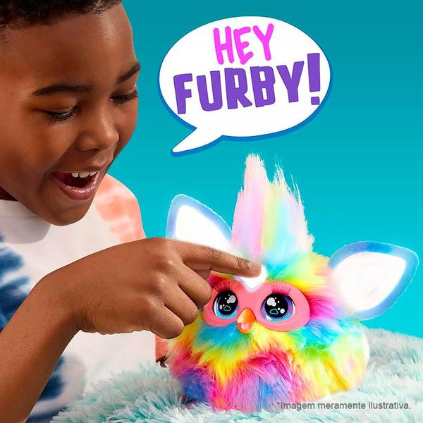 Pelúcia Furby Tie Dye Interativo F8900 - Hasbro Imagem de Pelúcia Furby Tie Dye Interativo F8900 - Hasbro