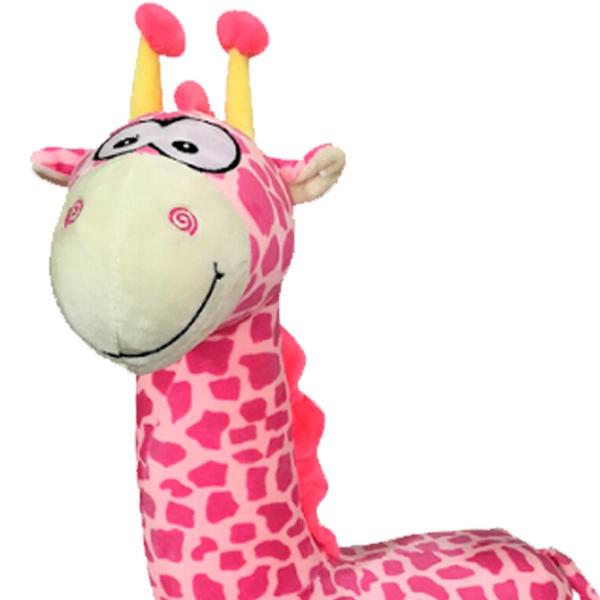 Pelúcia Girafinha Rosa Squish Pals Grande Colecionável 50cm - Toyng Imagem de Pelúcia Girafinha Rosa Squish Pals Grande Colecionável 50cm