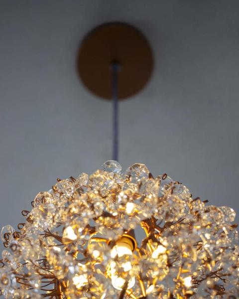 Pendente Bola Íris Cristal Dente de Leão Ninho Cobre - ILUMINAMUNDO Imagem de Pendente Bola Íris Cristal Dente de Leão Ninho Cobre