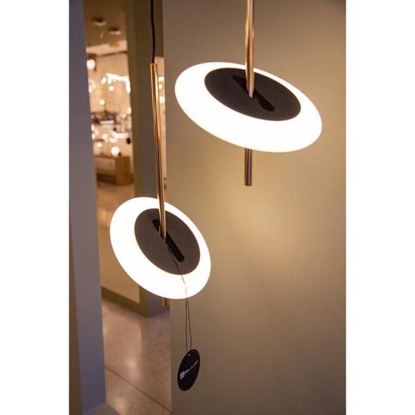 Pendente Uno 20x43cm Led Integrado 6w Ip20 Preto - Bella Iluminação Imagem de Pendente Uno 20x43cm Led Integrado 6w Ip20 Preto