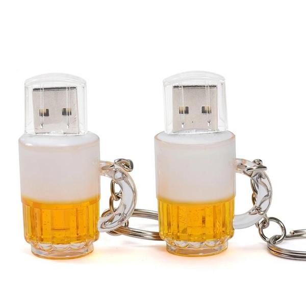 Imagem de Pendrive USB 8GB a 128GB - Formato de Garrafa de Cerveja com Chaveiro