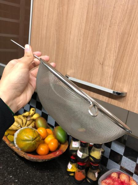 Imagem de Peneira em aço inox de cozinha fina 21cm Coador MimoStyle utensilio Malha fina escorrer macarrão polvilhar Coar mimo5664