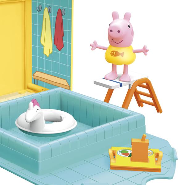 Imagem de Peppa Pig Peppa's Adventures Peppa's Pool Playset Pré-Escolar Brinquedo, Inclui 1 Figura e 4 Acessórios, Idades 3 e Up