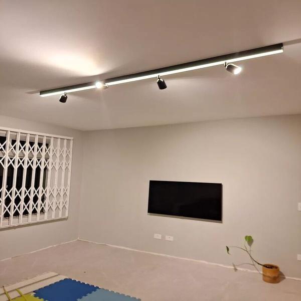 Imagem de Perfil Led Sobrepor Pontual Preto 1m + 3 Spots Linear Luz