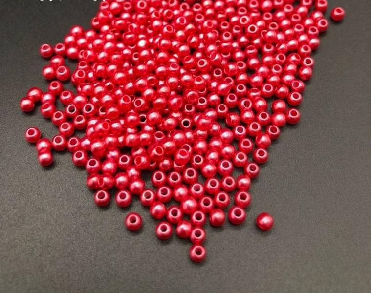 Imagem de Pérola Inteira Com Furo 04mm Cor Vermelho Pacotinho Com 50G