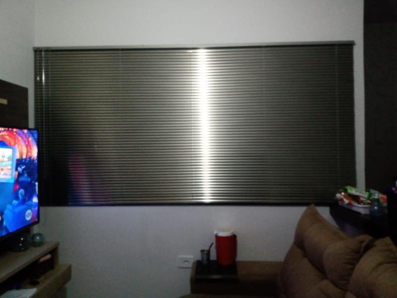 Imagem de Persiana Horizontal Inox - 1,50m larg x 1,50m alt - Alumínio 25mm - Persianet