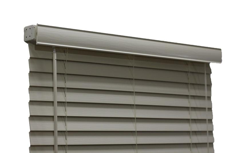 Imagem de Persiana Horizontal Pvc 50mm Natural Bege 80 (L) X 160 (A) C/ Bandô 0,80 x 1,60 Tipo Madeira - Luxo