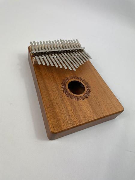 Imagem de Piano Kalimba 17 teclas castanho claro W-17T Cod 17677