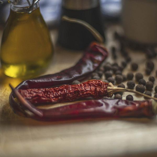 Pimenta Preta Pura em Grãos 100% Orgânica Premium Kit 2 Pouch - Natural do Povo Imagem de Pimenta Preta Pura em Grãos 100% Orgânica Premium Kit 2 Pouch