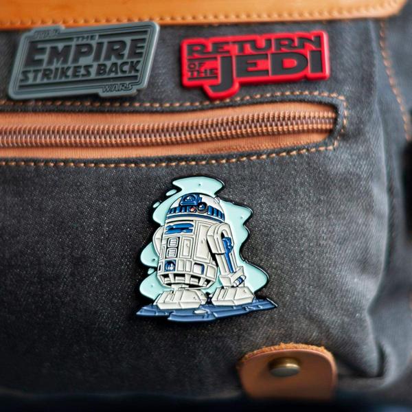 Imagem de Pin STAR WARS R2-D2: Design de arte oficial e exclusivo