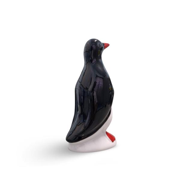 Imagem de Pinguim Vermelho Tradicional Decoração Em Porcelana Peça Artesanal De 23 Cm - VÁRIAS VARIEDADES