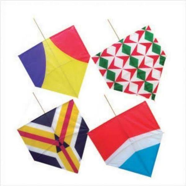 Pipas De Seda Pequenas Kit Com 50- Sortidas - Lynx produções Imagem de Pipas De Seda Pequenas Kit Com 50- Sortidas