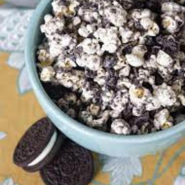 Imagem de Pipoca Artesanal Cookies And Cream Senhora 100G (12 Pacotes)