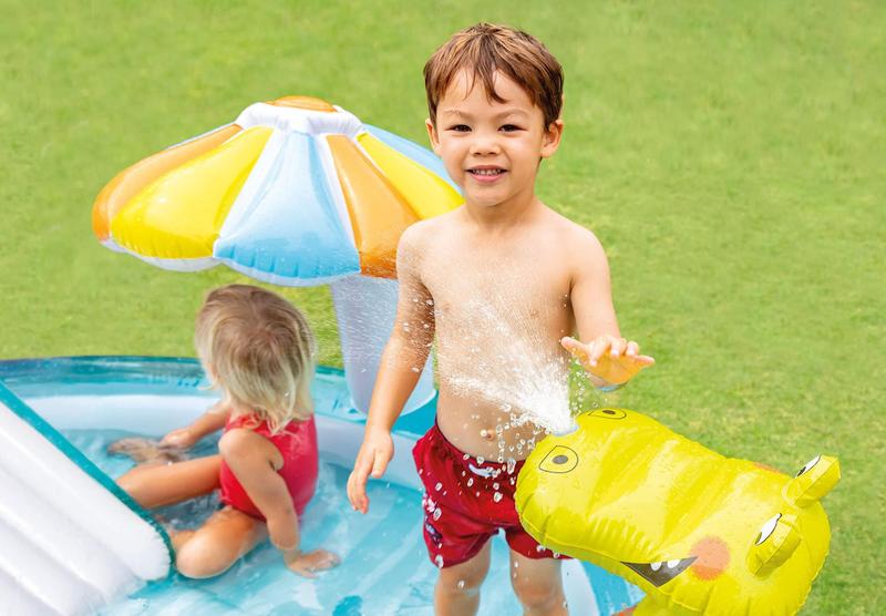 Imagem de Piscina infantil inflável Intex Gator com escorregador e aspersores