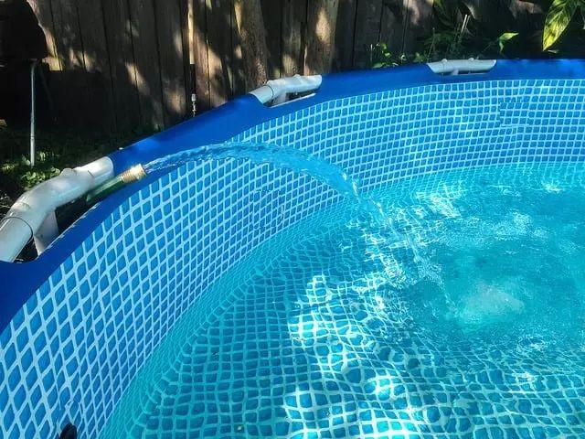 Imagem de Piscina Intex 5000 litros estrutural com Bomba Filtro 110v e Capa e Forro e KIT DE LIMPEZA