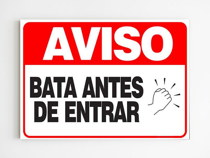 Imagem de Placa de aviso bata antes de entrar sinalização mdf 20x29