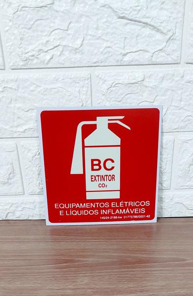 Imagem de Placa de Sinalização fotoluminescente EXTINTOR BC CO2 15X15