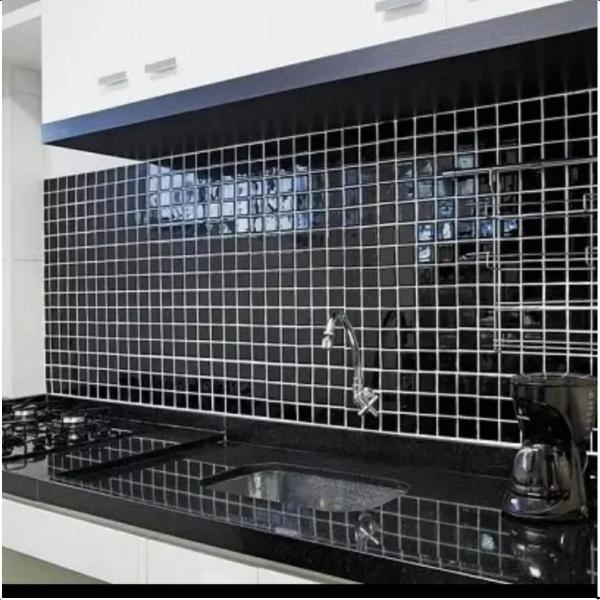 Imagem de Placa Pastilha De Vidro Para Cozinha Banheiro Cristal Lisa Preta  30x30cm - La Bella Griffe